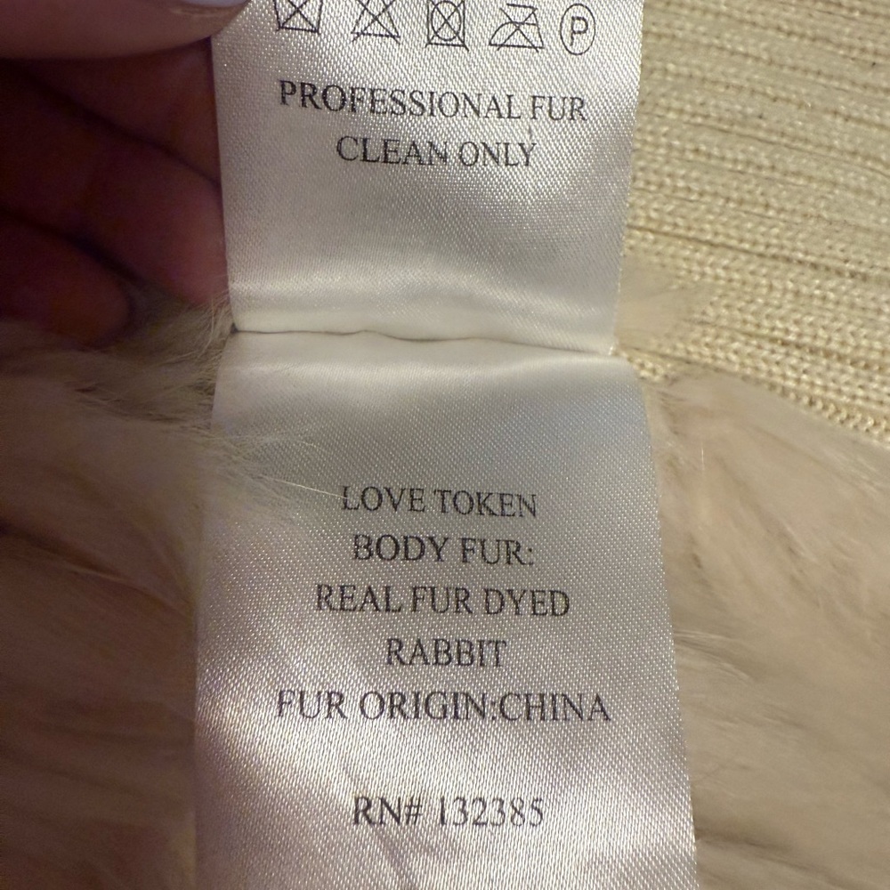 Love Token Cream Rabbit Fur Vest Large - Picture 6 of 10